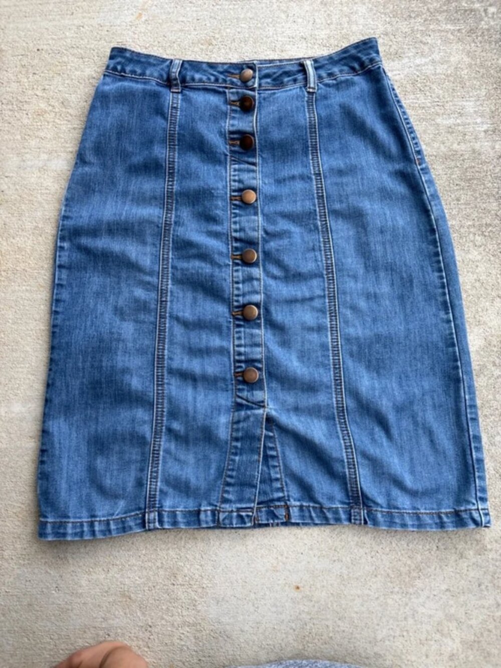 Size 4 cute jean skirt